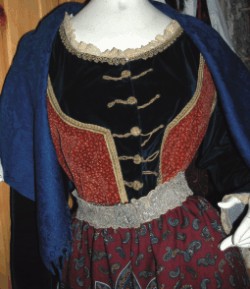 Costume tipico Costume tipico